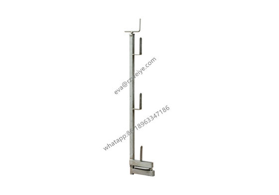 China 5kg Hot Dip Galvanized Guard Rail Post For Scaffolding Components supplier